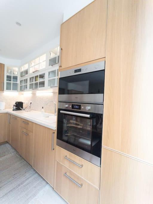 Apartment Paris La Defense *