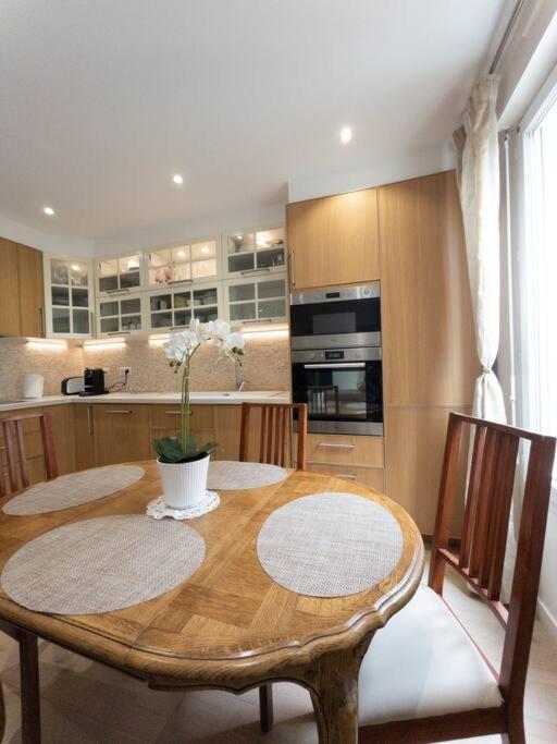 Apartment Paris La Defense Puteaux